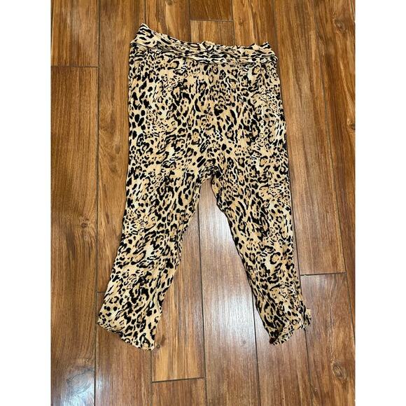 Free People Cheetah Crop Pants size Large - Picture 1 of 8